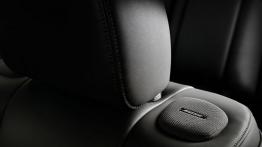 Infiniti Q70 L (2015) - głośnik w fotelu kierowcy