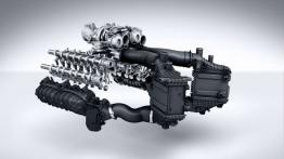 Mercedes-AMG GT S (2015) - schemat konstrukcyjny elementów silnika