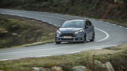Ford Focus III ST Kombi Facelifting (2015) - widok z przodu