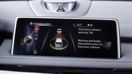 BMW X5 III xDrive40e (2015) - ekran systemu multimedialnego