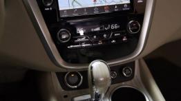 Nissan Murano III (2015) - konsola środkowa