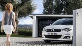 Citroen C4 II Hatchback Facelifting (2015) - przód - inne ujęcie