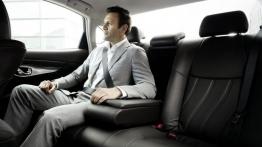 Infiniti Q70 L (2015) - tylna kanapa