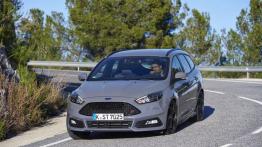 Ford Focus III ST Kombi Facelifting (2015) - widok z przodu