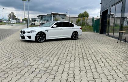 BMW M5 F90