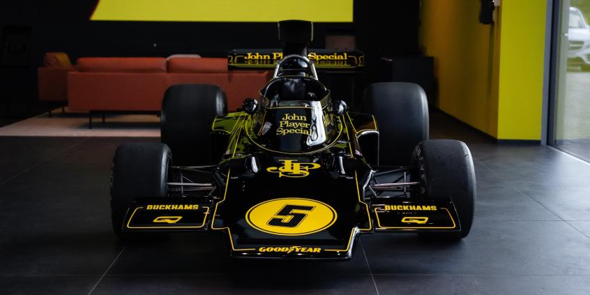 Lotus Type 72 i Lotus Evija Fittipaldi na otwarciu Lotus Warszawa. Znamy też ceny nowych Lotusów w Polsce
