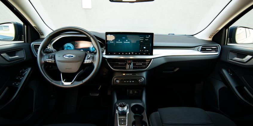 Test: Ford Focus Kombi 1.5 EcoBlue A8 Titanium X był królem flot, a teraz zyskuje jako tanie rodzinne auto w trasy