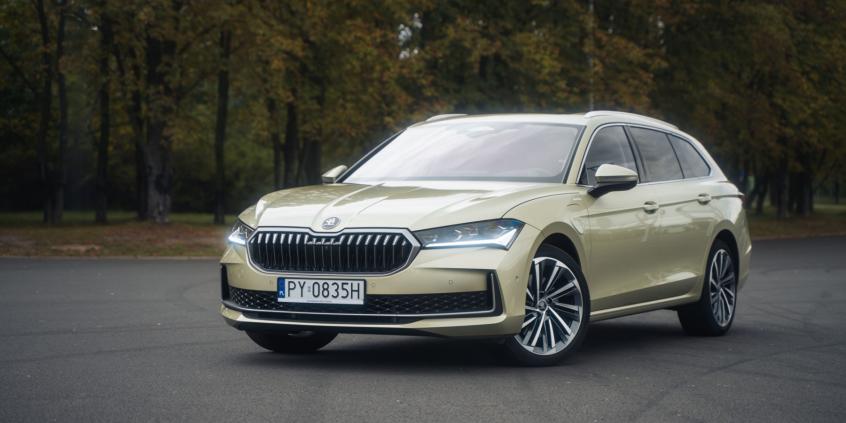 Skoda Superb Combi L&K PHEV - czasy się zmieniają i hybrydy też