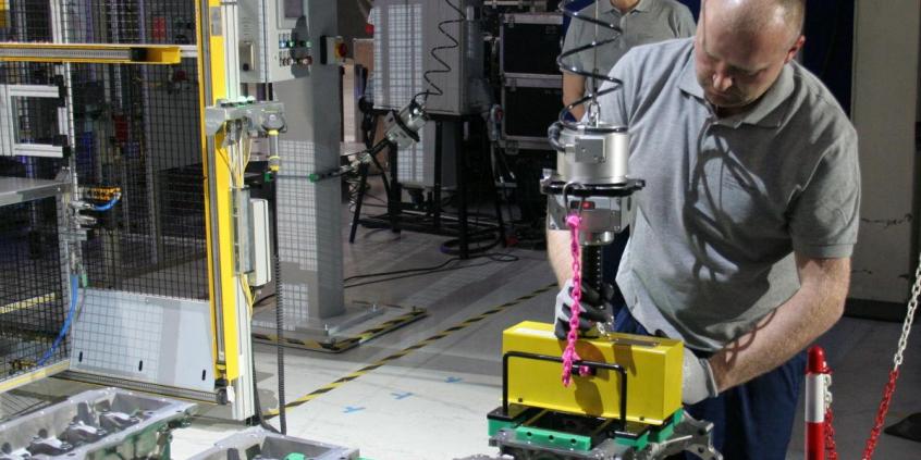 Kolejne życie fabryki silników w Tychach. Dziś ruszyła produkcja silnika Turbo PureTech Grupy PSA