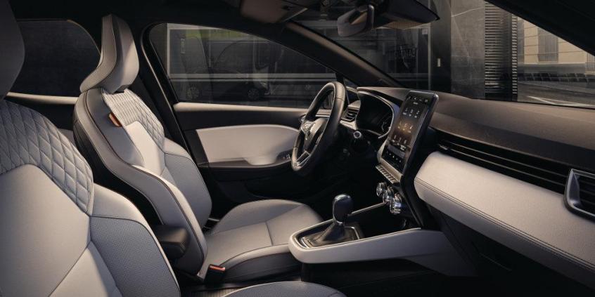 Nowe Renault Clio i wnętrze z rewolucyjnymi zmianami