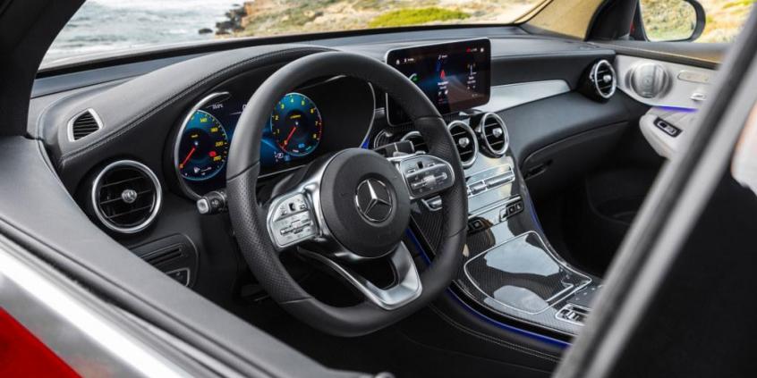 Mercedes GLC Coupe z odświeżonym wyglądem i kolejnymi asystentami jazdy