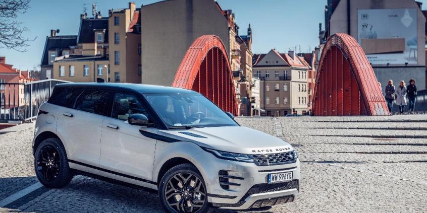 Range Rover Evoque po zmianach staje się hybrydą