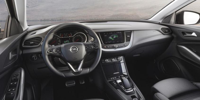 Это будет первый гибрид Opel с плагином