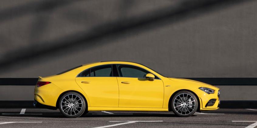 Ponad 300 KM w małym coupe Mercedesa