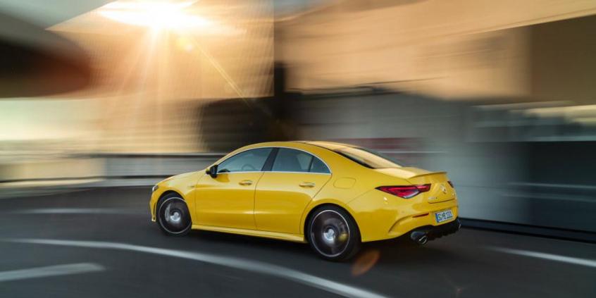 Ponad 300 KM w małym coupe Mercedesa