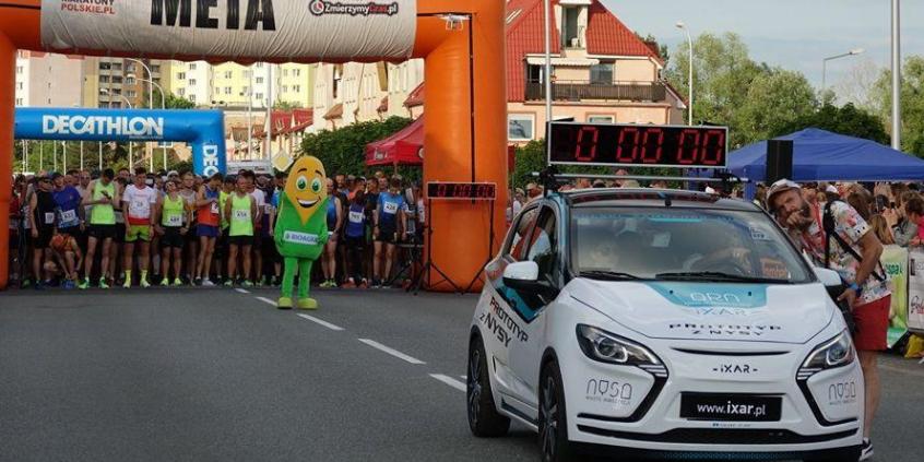Kolejny pretendent do pierwszego polskiego auta elektrycznego. Już jeździ, ale...