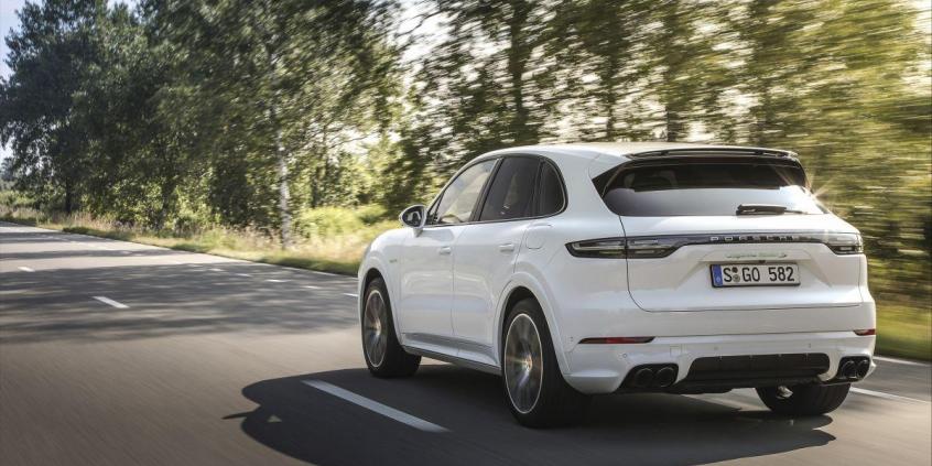 Najmocniejsze Porsche Cayenne będzie hybrydą