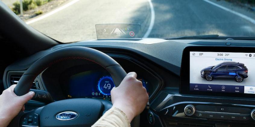 Oto nowy Ford Kuga. I od razu w aż trzech wersjach hybrydowych