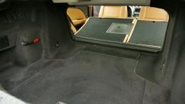 Alfa Romeo 159 - tylna kanapa złożona, widok z bagażnika