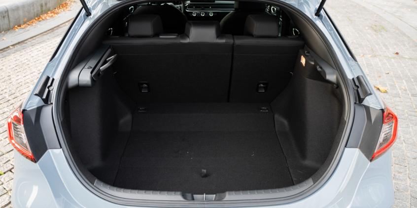 Honda Civic e:HEV Sport udowadnia, że hybryda też potrafi cieszyć. To wyjątkowe połączenie