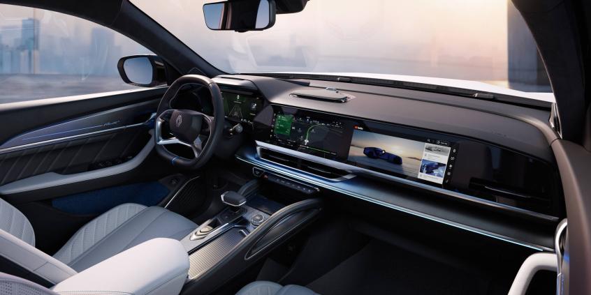 Renault Filante odważnym powrotem do klasy premium. Oto nowy, globalny flagowiec marki