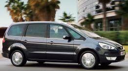 Ford Galaxy 2006 - prawy bok
