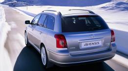 Toyota Avensis 2006 - widok z tyłu