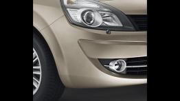 Renault Scenic 2006 - prawy przedni reflektor - wyłączony