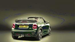 MINI John Cooper Works Cabrio (2016) - widok z tyłu