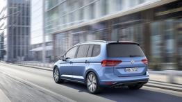 Volkswagen Touran (2016) - widok z tyłu