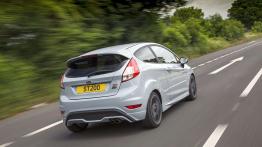 Ford Fiesta ST200 (2016) - widok z tyłu