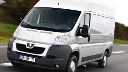 Peugeot Boxer I 2.8 TD 130KM 96kW 1994-2006