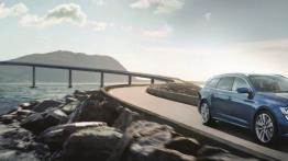 Renault Talisman Kombi (2016) - widok z przodu