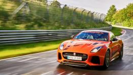 Jaguar F-TYPE SVR (2016) - widok z przodu
