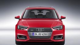 Audi A4 B9 Avant 3.0 TDI quattro (2016) - przód - reflektory włączone