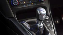 Ford Focus RS-RHD (2016)