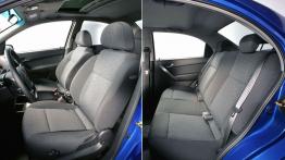 Chevrolet Aveo 2006 - widok ogólny wnętrza z przodu
