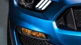 Ford Mustang VI Shelby GT350R (2016) - prawy przedni reflektor - włączony