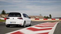 Volkswagen Golf GTI Clubsport (2016) - widok z tyłu