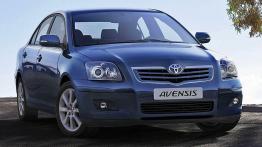 Toyota Avensis 2006 - widok z przodu
