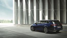 Renault Talisman Kombi (2016) - widok z tyłu