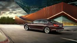 BMW M760Li xDrive V12 Excellence (2016) - widok z tyłu