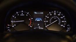Lexus GS Facelift (2016) - zestaw wskaźników