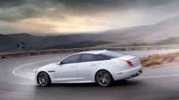 Jaguar XJ X351 Facelifting (2016) - widok z tyłu