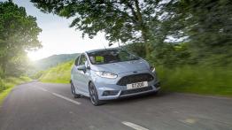 Ford Fiesta ST200 (2016) - widok z przodu