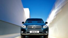 Toyota RAV4 2006 - widok z przodu