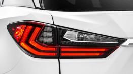 Lexus RX IV 350 F-Sport (2016) - lewy tylny reflektor - włączony