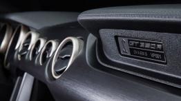 Ford Mustang VI Shelby GT350R (2016) - deska rozdzielcza
