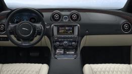 Jaguar XJ X351 Facelifting (2016) - pełny panel przedni