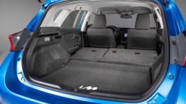 Scion iM (2016) - tylna kanapa złożona, widok z bagażnika